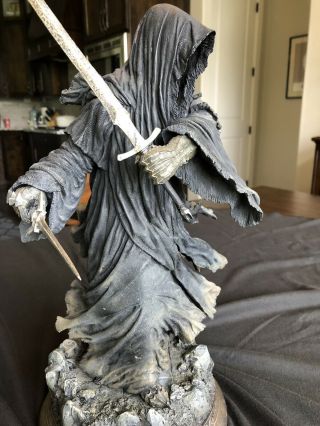 Lord Of The Rings Ringwraith Statue Exclusive Version By Sideshow Collectibles 2