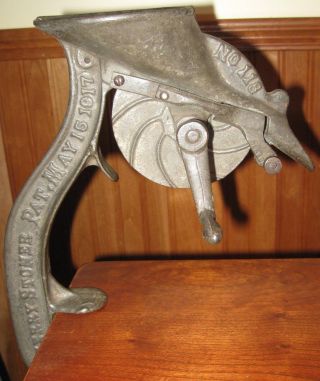 Antique Iron Enterprise,  Phila Lg Crank Cherry Stoner/pitter 1917 No 118