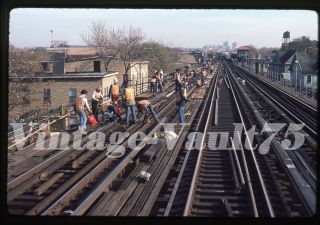 Orig Slide Nyc Subway Irt Nycta 7 Flushing Line Work Scene Kodachrome 1984