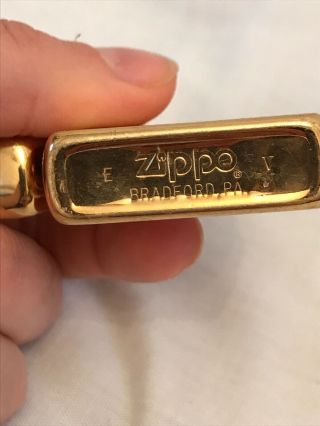 1989 Zippo Lighter Gold Colored Chrome Line Etched. 5