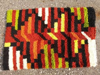 Hand Hooked Wool Shag Rug Mid Century Modern Wall Hanging Vintage Colors 22 X 34