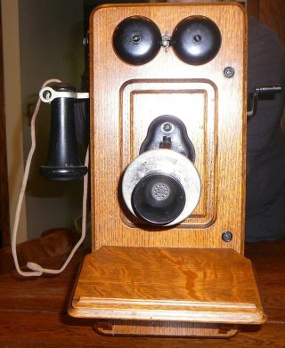 Antique Kellogg Hand Crank Wooden Oak Wall Telephone