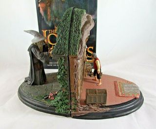 SIDESHOW WETA NO ADMITTANCE BOOKENDS/LORD OF THE RINGS/THE HOBBIT 4
