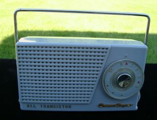 Early Gray Crown 4 Transistor Radio Tr - 820
