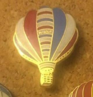 N - 16jf 1974 Piccard Vintage Hot Air Balloon Pin