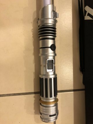 Disneyland Star Wars Galaxy ' s Edge Custom Light Saber from Savi ' s Plus 3 Kybers 4