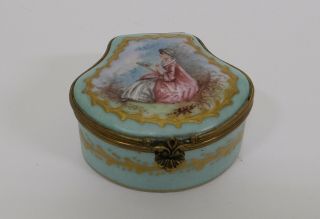 Antique French Porcelain Pill Box Or Snuffbox Sevres