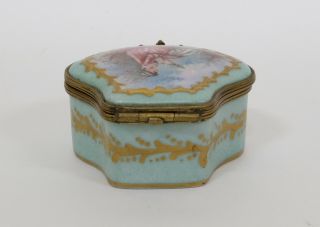 Antique French Porcelain Pill box or Snuffbox Sevres 8