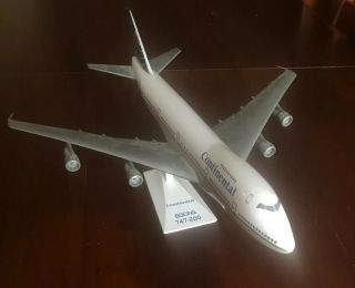 Continental Airlines Boeing 747 - 200 Desk Top Model Display Rare