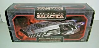 Battlestar (bs75) Galactica 1:4105 Scale Fully Painted & Assembled Moebius