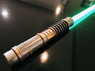 Star Wars Galaxy’s Edge Lightsaber Savi’s Workshop Protection & Defense - Green