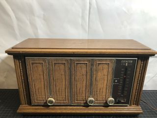 Vintage Zenith Table Top Tube Radio Am/fm - Fast