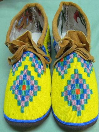 10 " Native American Multi Color Fully Beaded Moccasin