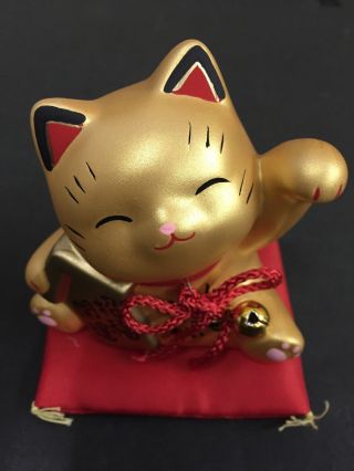 Fortune Pottery Maneki Neko Beckoning Cat Lucky Gold 7376 Good Luck Made Japan