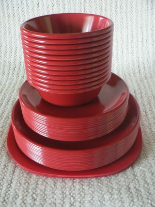 Rubbermaid Dish Set Red Melamine Melmac 12 Large & Small Dinner Plates,  Bowls