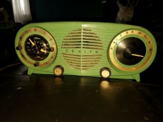 Zenith Deluxe Owl Eye (rare Green) Bakelite Clock/ Radio Model L515 - F