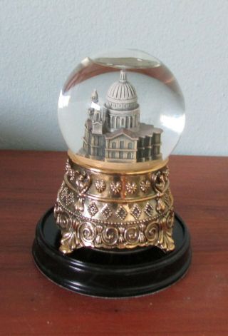 Mary Poppins Snowglobe Feed The Birds Cathedral Disney 35th Commemorative 1999