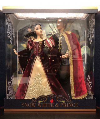 Disney Snow White And The Prince Limited Edition Doll Set