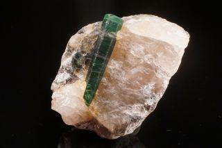 CLASSIC Emerald Beryl Crystal on Quartz CARNAIBA,  BRAZIL 10