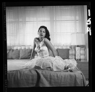 1957 Bunny Yeager Archive Camera Negative Photograph PLAYBOY LINDA VARGAS Pin Up 2