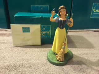 Wdcc Snow White " Whistle While You Work ",  Box &