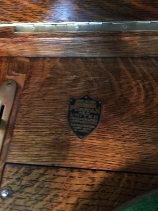 Oak Puritan Victrola 10
