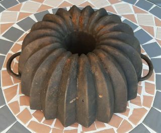Cast Iron Baking Pan Mold Bundt Cake The Carnival Antique Rare