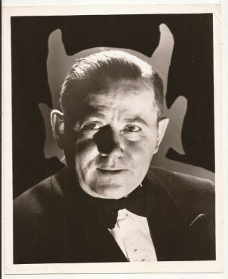 Wayne Shumway 8 X 10 Photo With Devil Outline