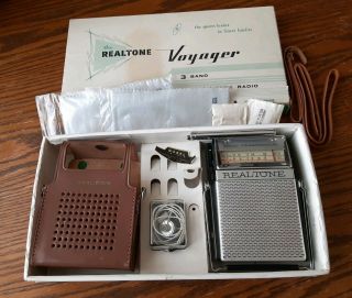 Vintage Realtone Nine 9 Transistor Radio Model Tr - 970 Box Accessories