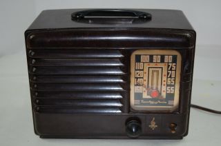 Vintage 1940s Emerson Bakelite Table Radio Gc