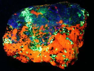 Hardystonite,  willemite fluorescent minerals four color,  Franklin,  NJ 8