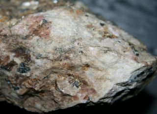 Margarosanite,  willemite fluorescent minerals,  Franklin NJ 2