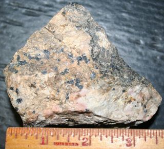 Margarosanite,  willemite fluorescent minerals,  Franklin NJ 6