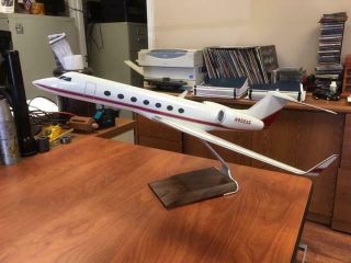 Pacmin Gulfstream G550 Aircraft Model 1:48 Collectible With Stand Altria N802ag