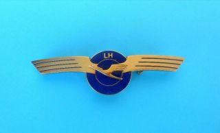Lufthansa.  Official Enamel Captain Pilot Wings Badge 2 Size 8.  Cm
