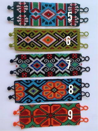 Mexican Huichol beaded bracelet.  Mexican Folk Art Ethnic. 5