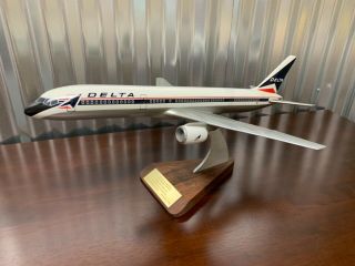 Pacmin Delta Air Lines 757 - 200 1/100 Scale