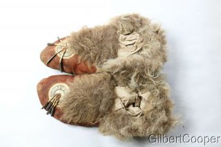 Sioux Quilled Moccasins With Drops - Buffalo Fur