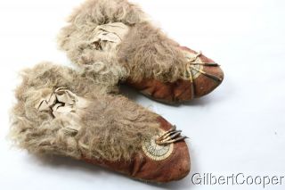 SIOUX QUILLED MOCCASINS WITH DROPS - BUFFALO FUR 8