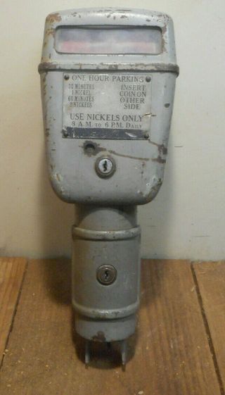 L4726 - Vintage 5 Cent Karpark Corp.  Car Parking Meter No Keys Auto Sign No Key