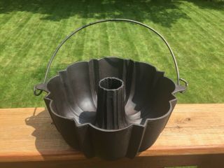FRANK HAY & SONS Griswold Cast Iron Cake Mold Bundt Pan Bread Mold Johnstown PA 2