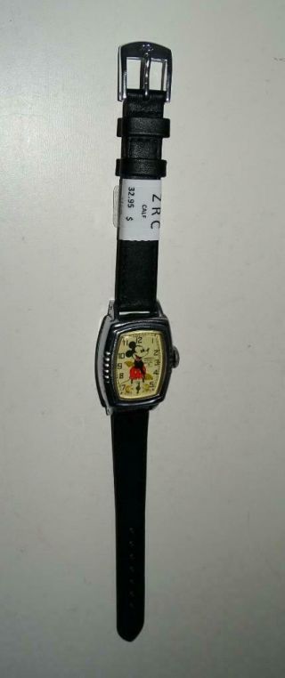 N.  Mnt Disney 1939 Ingersoll Mickey Mouse Wristwatch ",  Keeps Time - Leather Band