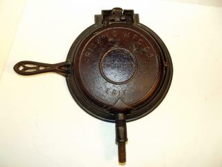 Antique Griswold Cast Iron No.  8 The American Waffle Iron W/low Base Patent 1880