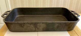 Vintage Unmarked Lodge Cast Iron Rectangular Baking Roasting Pan 18 " Heavy