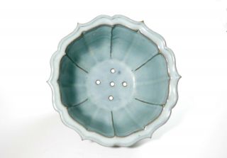 A Very Fine Chinese Junyao Porcelain Flower Pot 3
