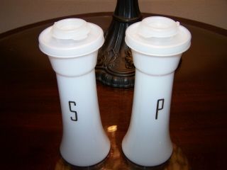 Lovely Vintage Tall Tupperware White Salt & Pepper Shakers W/lids That Close