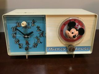 1960 GENERAL ELECTRIC WHITE MICKEY MOUSE TUBE CLOCK RADIO MODEL C2418A 3