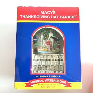 Macy’s Thanksgiving Day Parade Musical Waterglobe ⭐️ Limited Edition ⭐️ 2012 8
