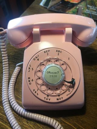 Western Electric Pink 500 Desk Telephone - 1961 Vintage Retro