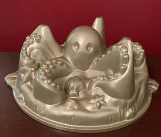 Discontinued Nordicware Octopus Cake Pan
